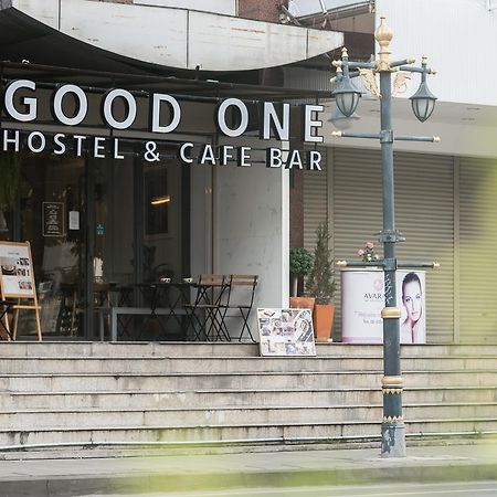 Good One Poshtel & Cafe Bar Hostel Bangkok Bagian luar foto