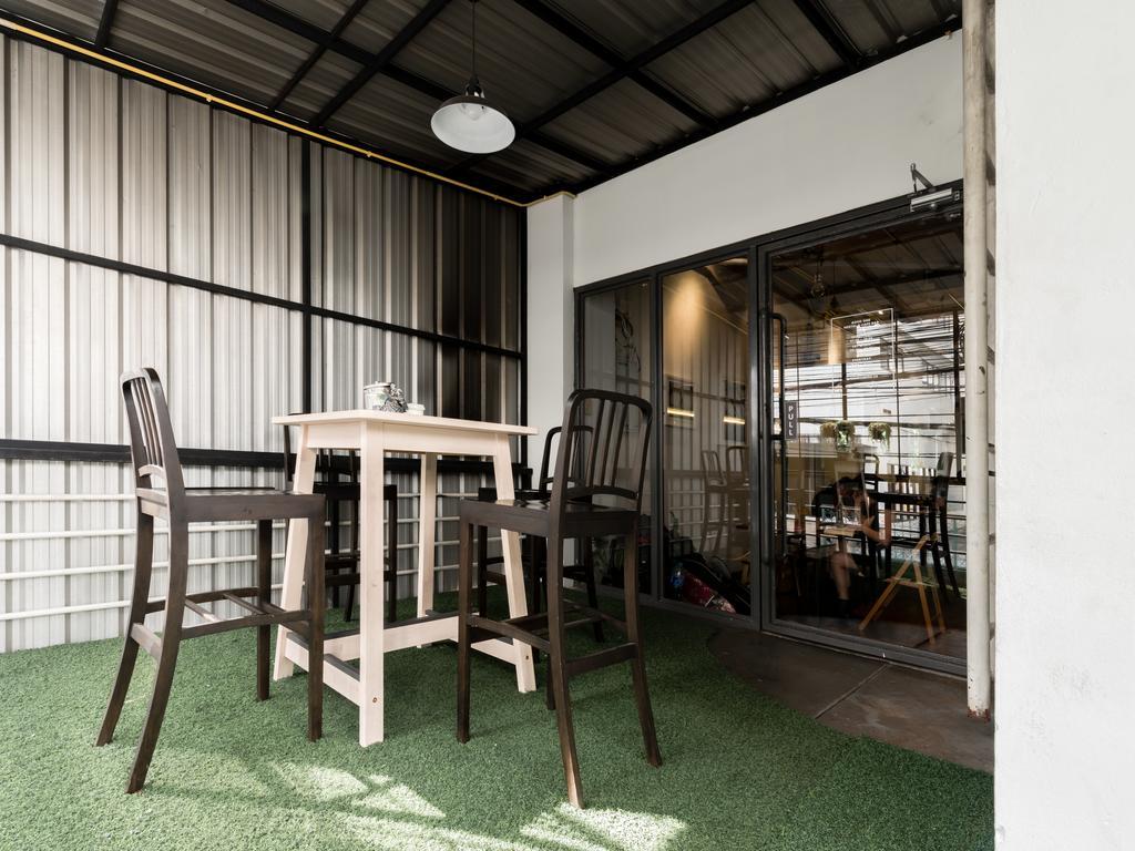 Good One Poshtel & Cafe Bar Hostel Bangkok Bagian luar foto