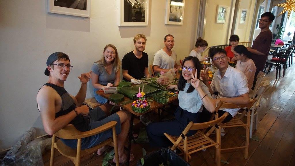 Good One Poshtel & Cafe Bar Hostel Bangkok Bagian luar foto