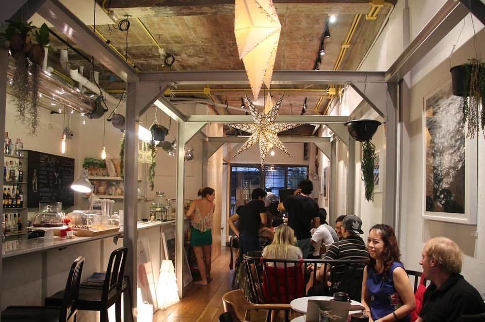 Good One Poshtel & Cafe Bar Hostel Bangkok Bagian luar foto